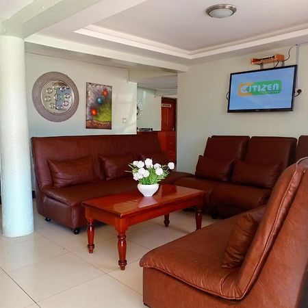 Savannah Paradise Hotel Makindu Bagian luar foto