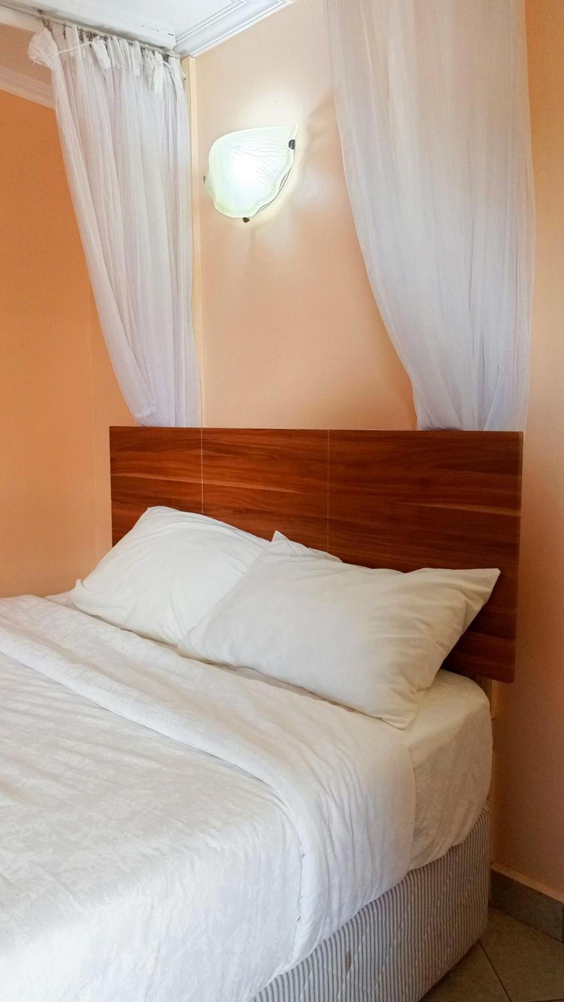 Savannah Paradise Hotel Makindu Bagian luar foto
